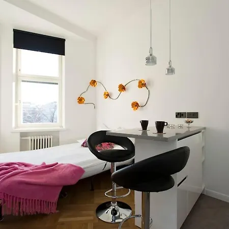 Stylish In The Centre *