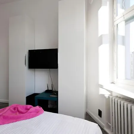 Stylish In The Centre Apartment *